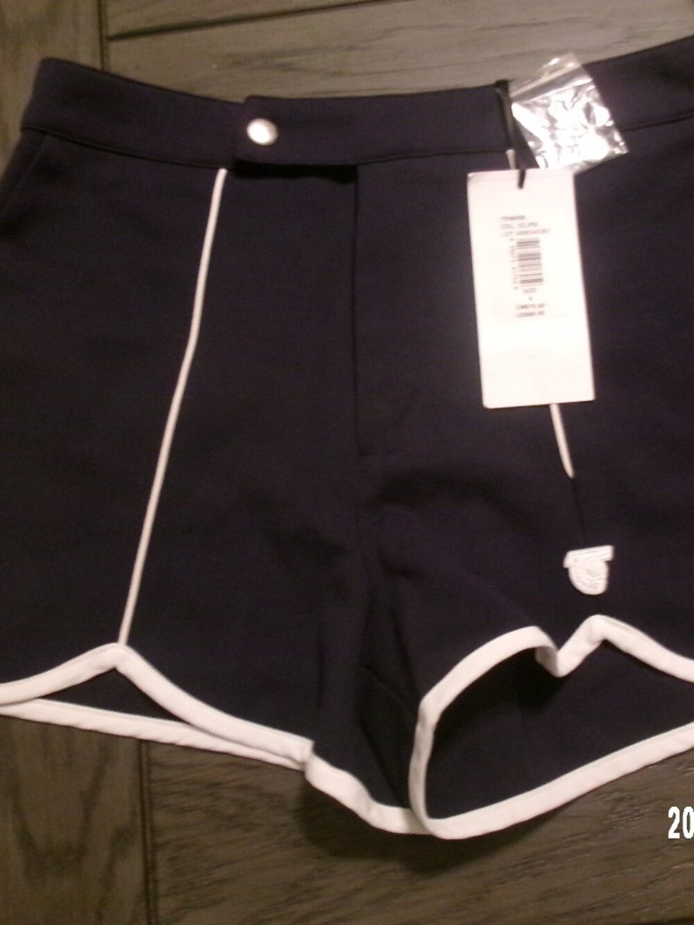 New Tretorn Womens Size 6 Tennis Athletic Golf Shorts in Color Eclipse Navy Blue